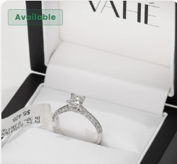 White natural princess-cut diamond engagement ring in a VAHÉ box